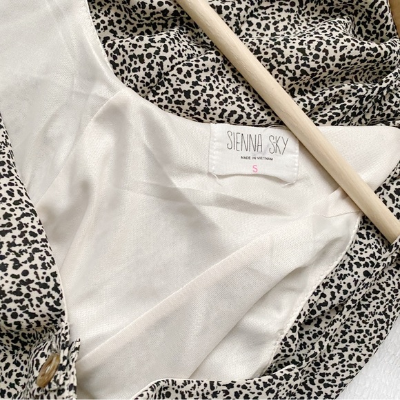 Button Down Speckled Midi Dress - Picture 4 of 14